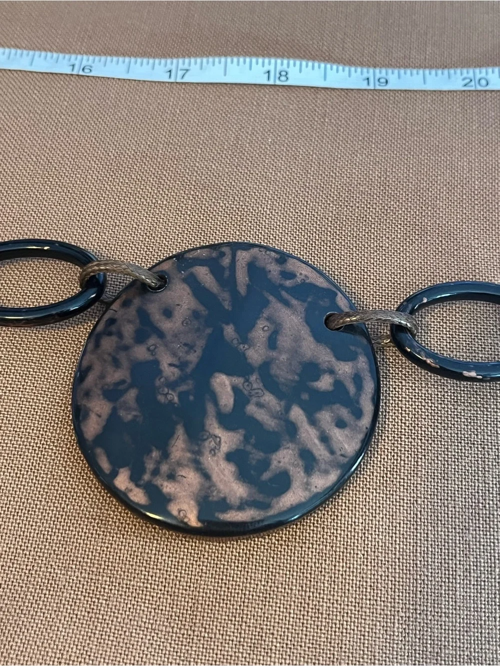 Boho Sylca Wood Look Resin Collar Necklace